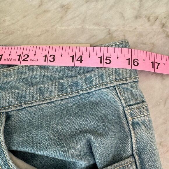 Cello women’s destroyed boyfriend jeans size 7 NWT - Picture 5 of 7